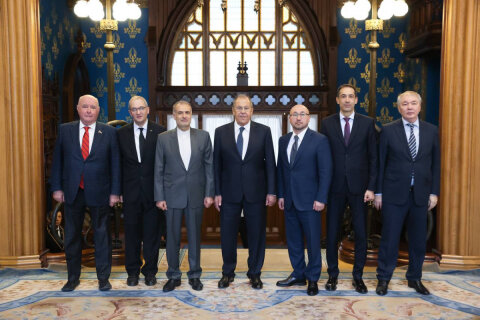 Lavrov Xəzəryanı ölkələrin səfirləri ilə görüşüb