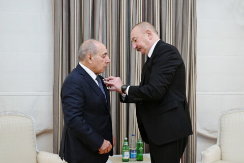 Prezident İlham Əliyev Yaqub Eyyubova “İstiqlal” ordenini təqdim edib