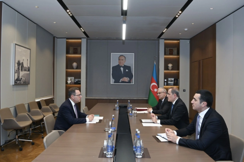 İƏT-in gələn il Azərbaycanda keçiriləcək Zirvə görüşünə hazırlıq məsələləri müzakirə olunub