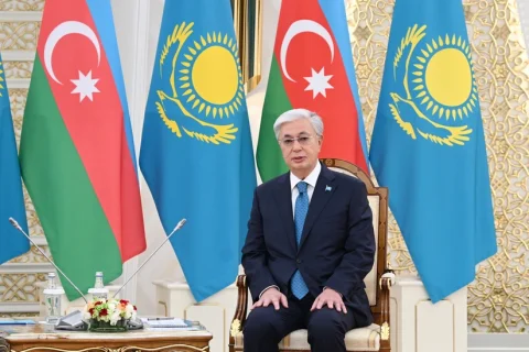 Tokayev Prezident İlham Əliyevin ikitərəfli münasibətlərin inkişafına töhfəsini qeyd edib