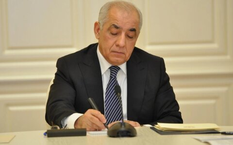 Baş nazir hüquqi şəxslərlə bağlı qərar imzaladı