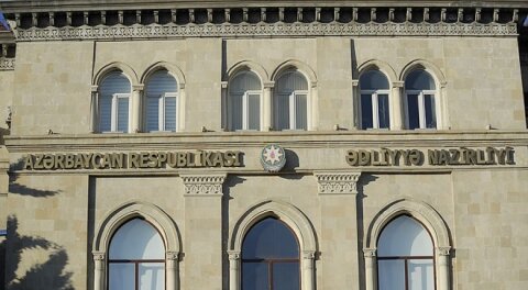 Xüsusi icra məmurlarının fəaliyyətinə nəzarət qaydası müəyyənləşib