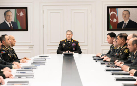 Vilayət Eyvazov əməliyyat müşavirəsi keçirdi -