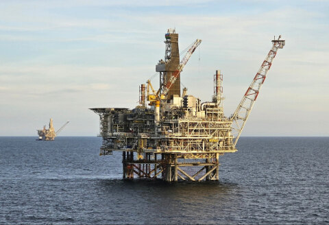 Azərbaycan neftinin qiyməti 70 dollardan aşağı düşüb