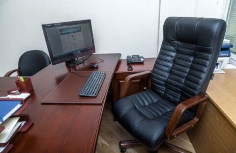 Nazir direktoru işdən çıxardı