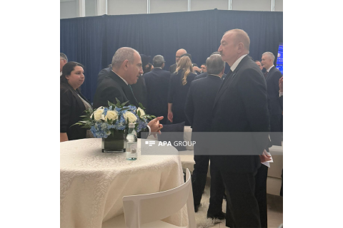 Prezident İlham Əliyev Vaşinqtonda Nikol Paşinyanla ayaqüstü söhbət edib