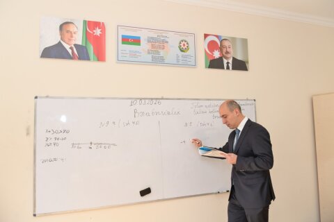 Emin Əmrullayev Xankəndi və Xocalı məktəblərində olub -