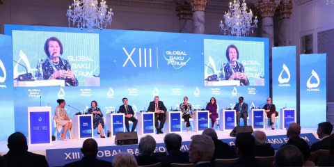 XIII Qlobal Bakı Forumu çərçivəsində çoxtərəfliliyin böhranına həsr olunan panel sessisyası keçirilib