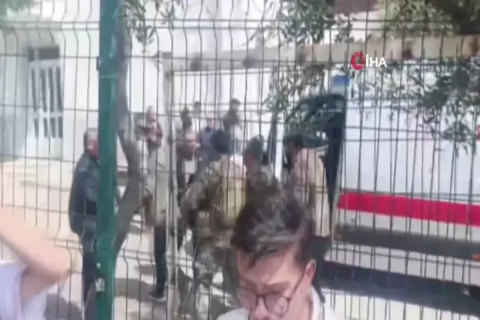 Türkiyədə daha bir məktəbə silahlı hücum olub -